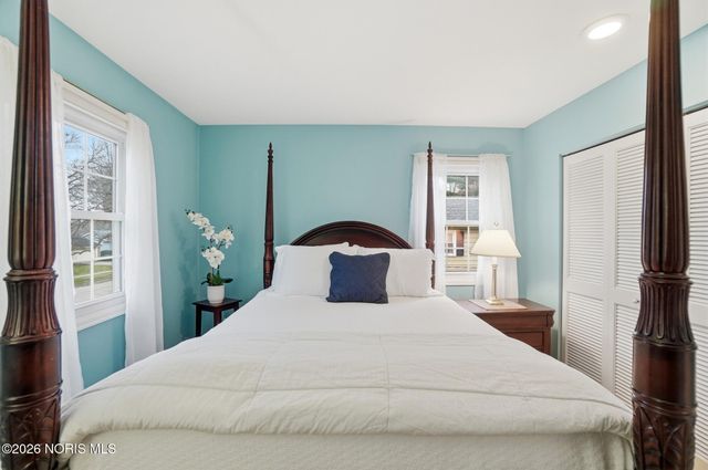 6854 Williamsburg Drive, Sylvania, OH 43560