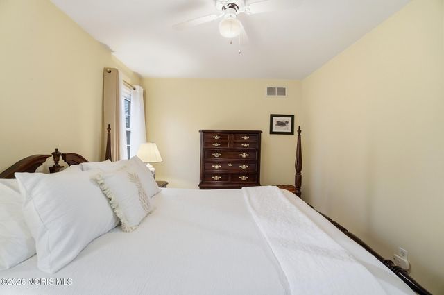 6854 Williamsburg Drive, Sylvania, OH 43560