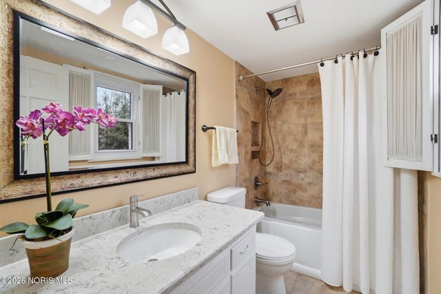 6854 Williamsburg Drive, Sylvania, OH 43560