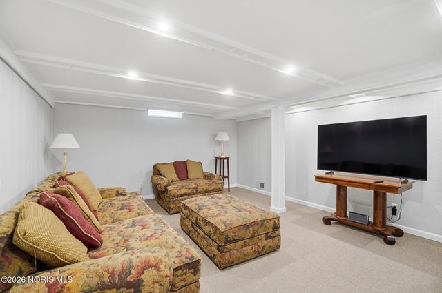 6854 Williamsburg Drive, Sylvania, OH 43560