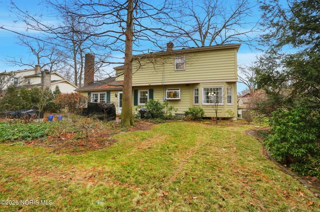 6854 Williamsburg Drive, Sylvania, OH 43560