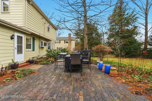 6854 Williamsburg Drive, Sylvania, OH 43560