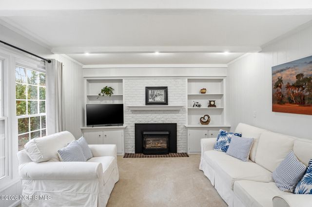 6854 Williamsburg Drive, Sylvania, OH 43560