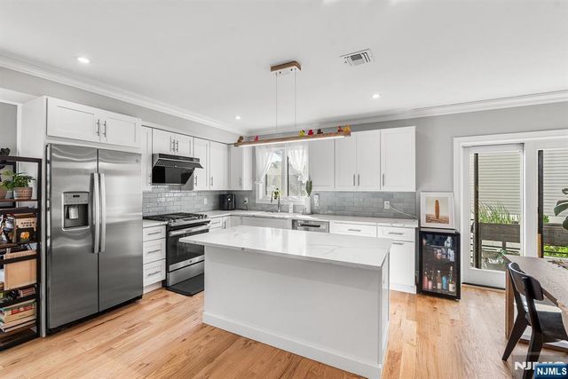 305 8th Street 1, Fairview, NJ 07022