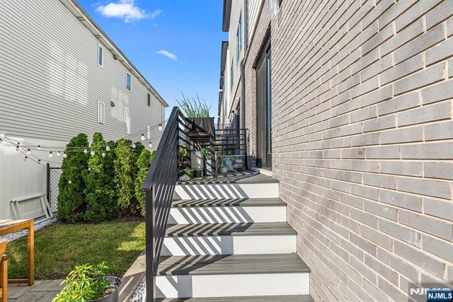 305 8th Street 1, Fairview, NJ 07022