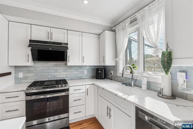 305 8th Street 1, Fairview, NJ 07022