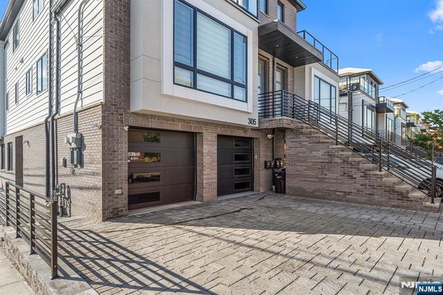 305 8th Street 1, Fairview, NJ 07022