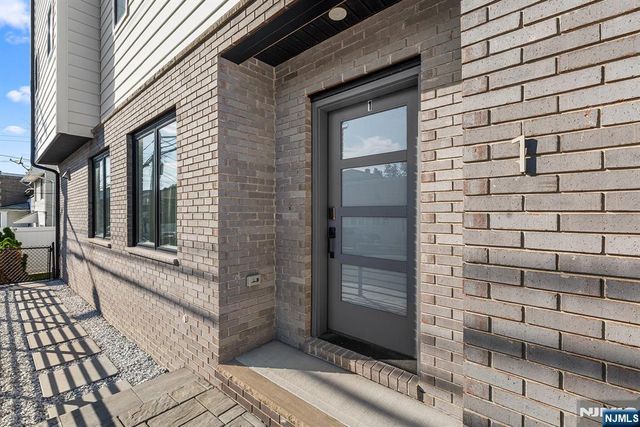 305 8th Street 1, Fairview, NJ 07022