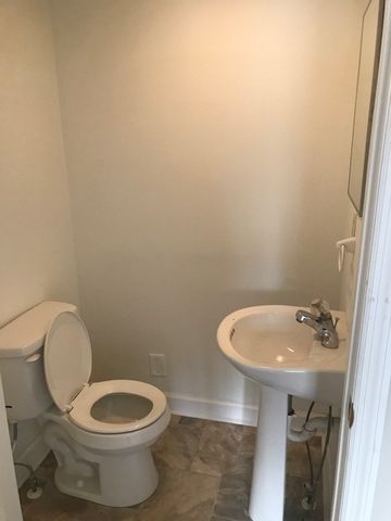 606 Lynn St, Murfreesboro, TN 37129