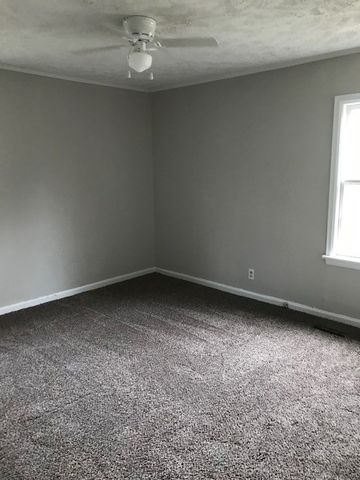 606 Lynn St, Murfreesboro, TN 37129
