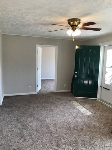 606 Lynn St, Murfreesboro, TN 37129