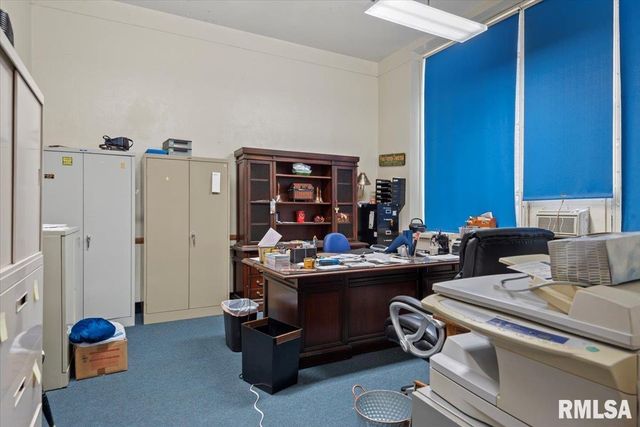 352 FRANKLIN Street, Jacksonville, IL 62650