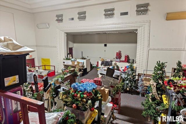 352 FRANKLIN Street, Jacksonville, IL 62650