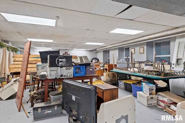 352 FRANKLIN Street, Jacksonville, IL 62650