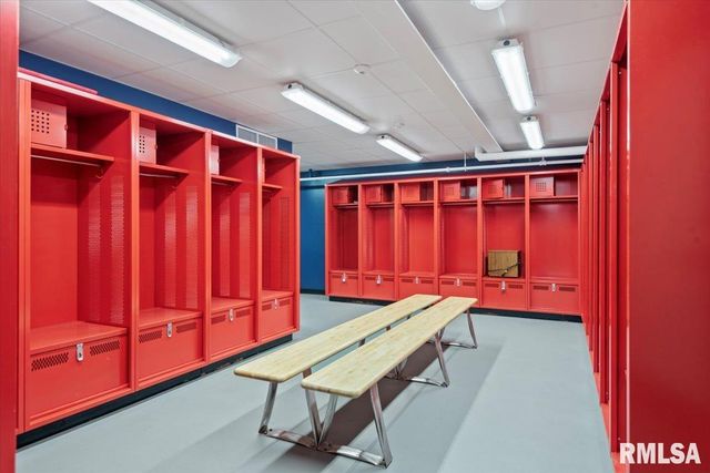 352 FRANKLIN Street, Jacksonville, IL 62650