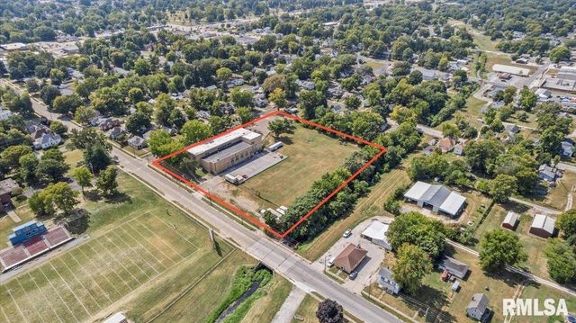 352 FRANKLIN Street, Jacksonville, IL 62650