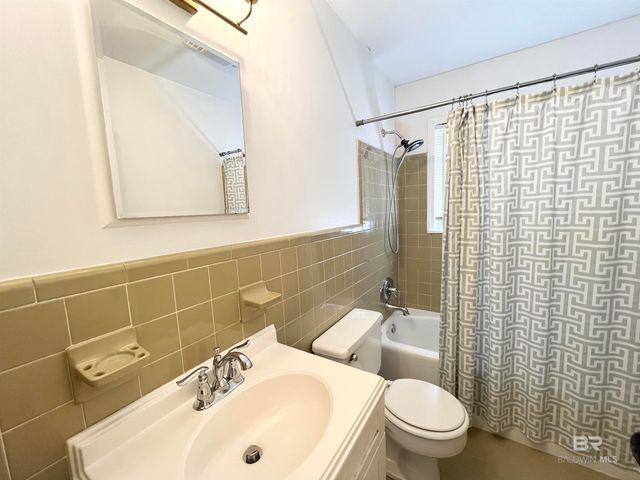 208 14th Avenue, Atmore, AL 36502