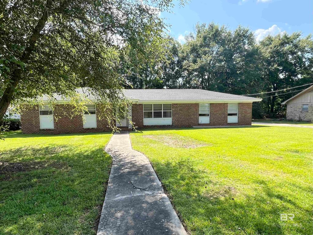 208 14th Avenue, Atmore, AL 36502