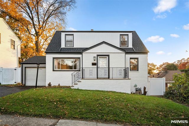 636 Elm Avenue, Ridgefield, NJ 07657