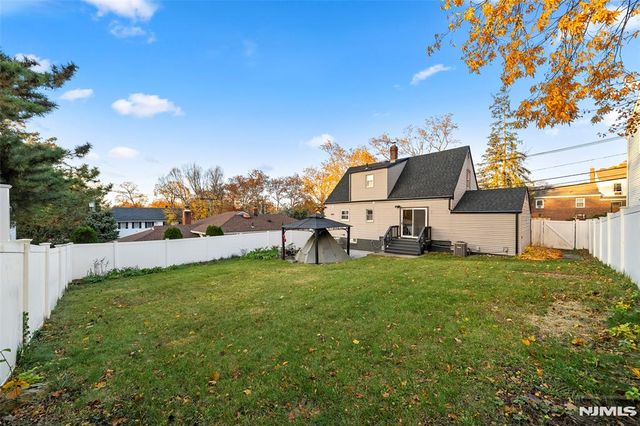 636 Elm Avenue, Ridgefield, NJ 07657