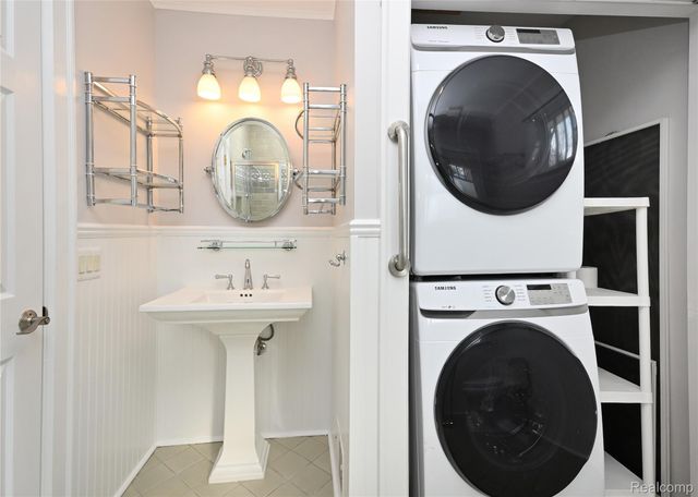 636 Landon Street, Birmingham, MI 48009