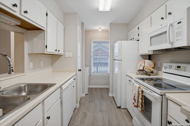 14343 Judson Rd Apt 904, San Antonio, TX 78233