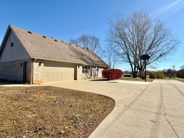 3800 Oak Hill Road, Somerset, KY 42503