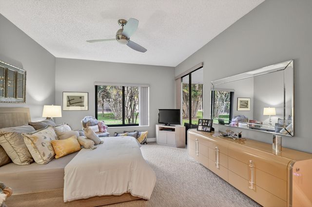 7840 Lexington Club Boulevard B, Delray Beach, FL 33446