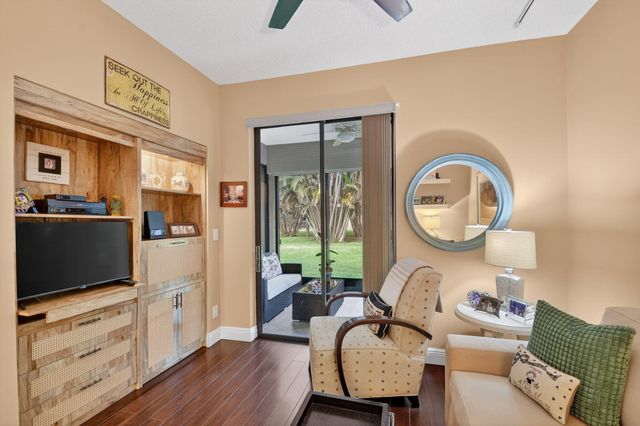 7840 Lexington Club Boulevard B, Delray Beach, FL 33446