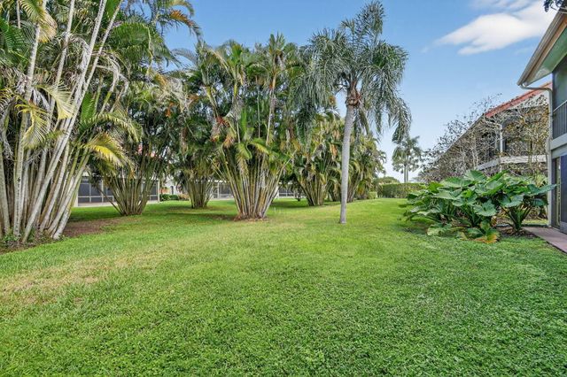 7840 Lexington Club Boulevard B, Delray Beach, FL 33446