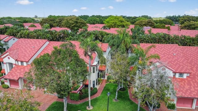 7840 Lexington Club Boulevard B, Delray Beach, FL 33446