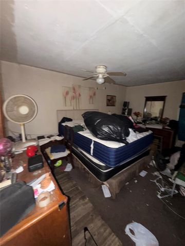 9014 Compton Street, Houston, TX 77016