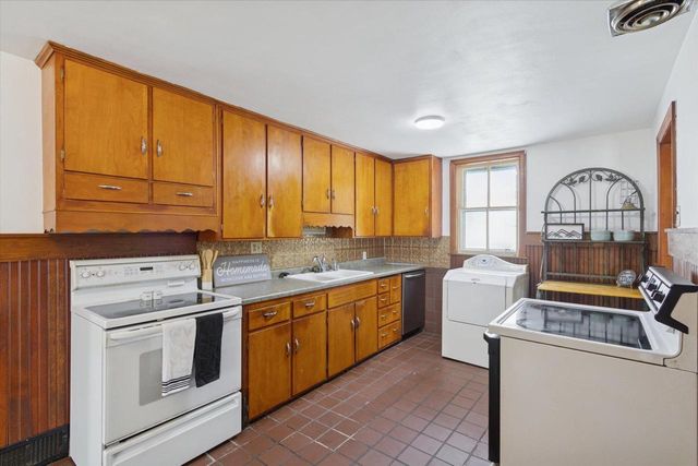 305 Sheldon Street, Cambridge, WI 53523