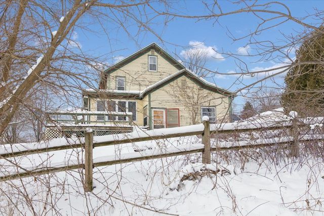 305 Sheldon Street, Cambridge, WI 53523