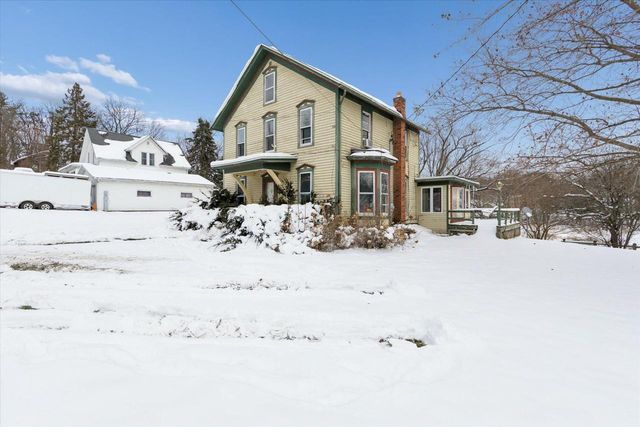 305 Sheldon Street, Cambridge, WI 53523