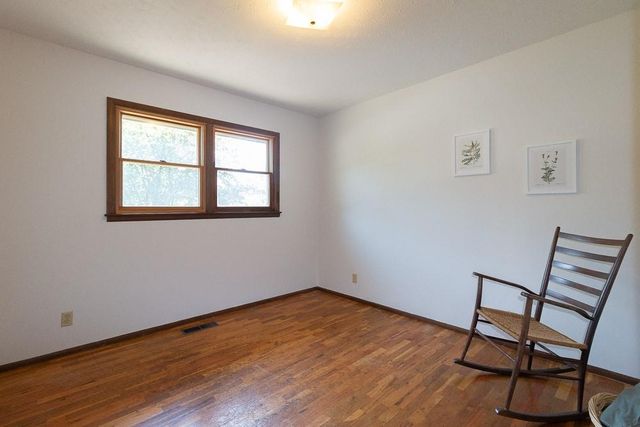 2737 Alabama Street, Lawrence, KS 66046