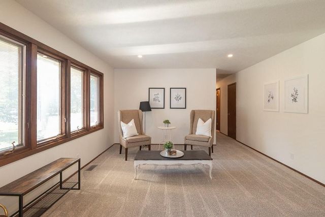 2737 Alabama Street, Lawrence, KS 66046
