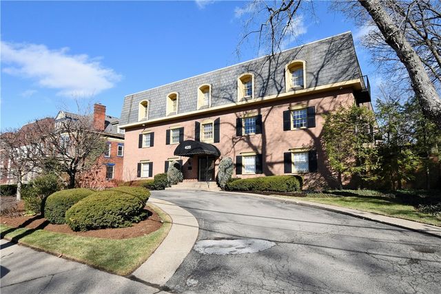 425 N Neville St 204, Oakland, PA 15213
