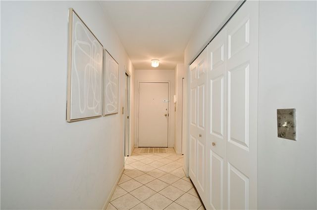 425 N Neville St 204, Oakland, PA 15213