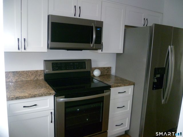 560 Yale Avenue 4, Meriden, CT 06450