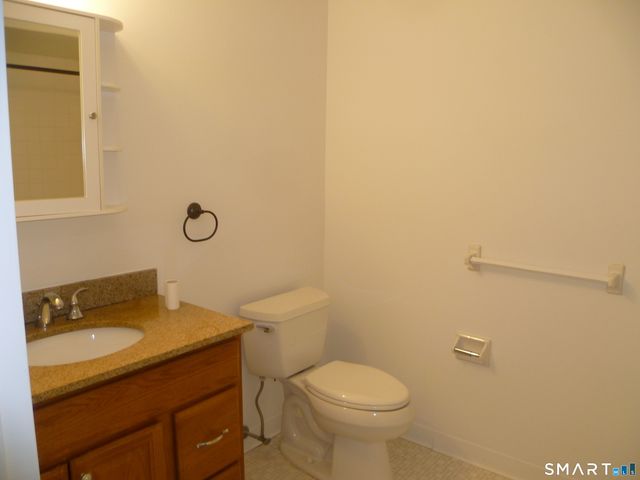 560 Yale Avenue 4, Meriden, CT 06450