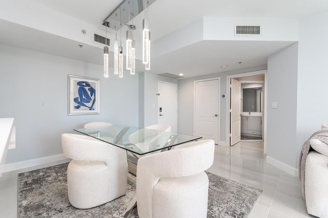 100 N Federal Highway 1021, Fort Lauderdale, FL 33301