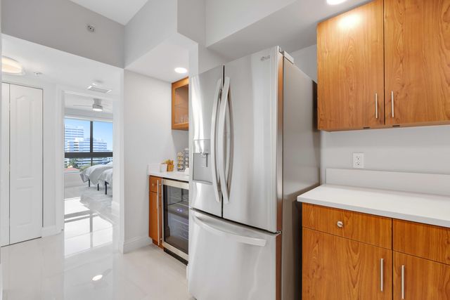 100 N Federal Highway 1021, Fort Lauderdale, FL 33301