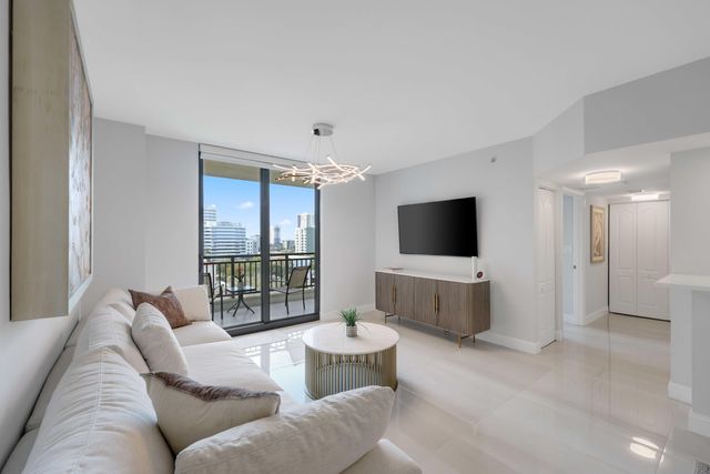 100 N Federal Highway 1021, Fort Lauderdale, FL 33301