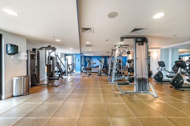 100 N Federal Highway 1021, Fort Lauderdale, FL 33301