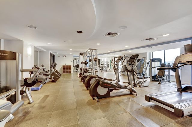 100 N Federal Highway 1021, Fort Lauderdale, FL 33301