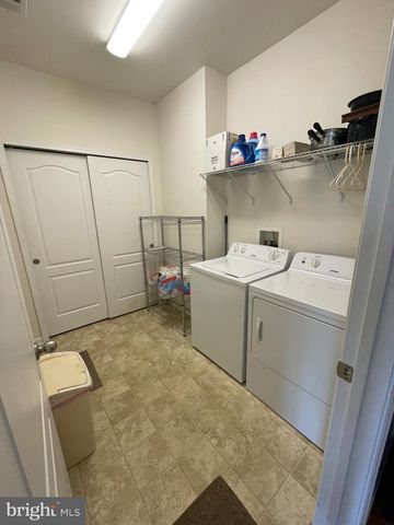 39 STARFIRE CT, Dover, DE 19901