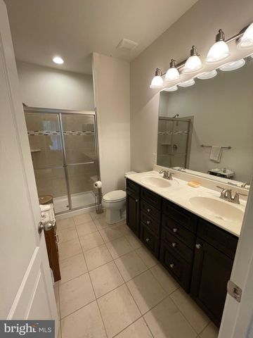 39 STARFIRE CT, Dover, DE 19901