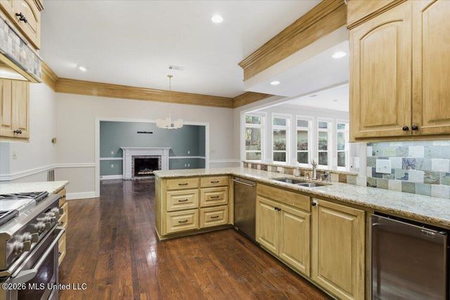 36 Moss Forest Circle, Jackson, MS 39211