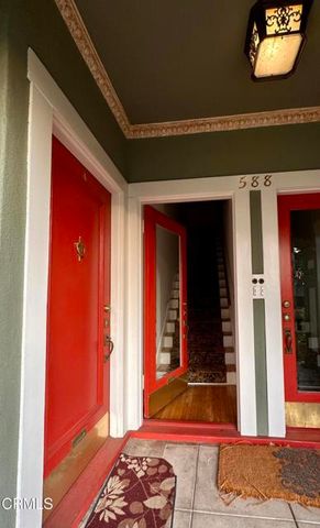 588 S Mentor Avenue B, Pasadena, CA 91106